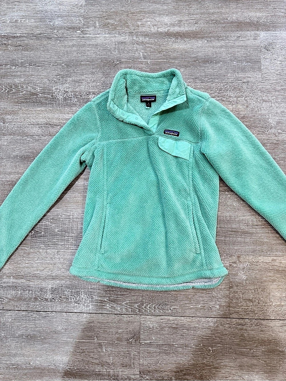 Patagonia Women's Re-Tool Snap-T Fleece Pullover Green